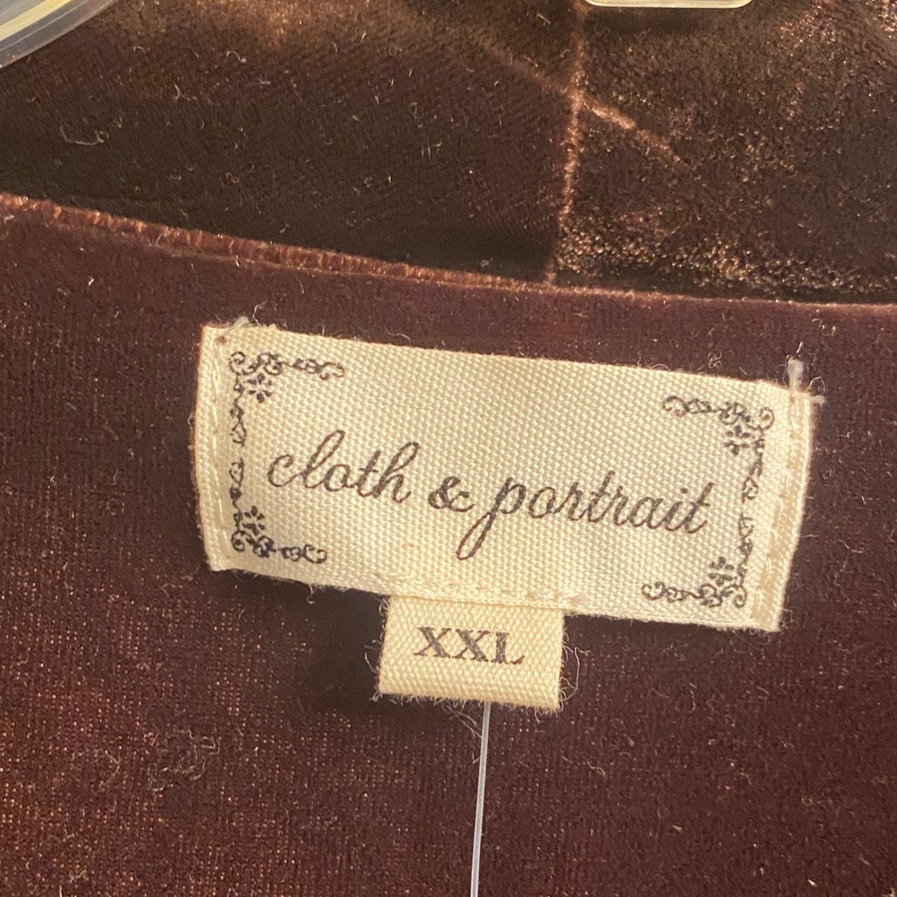 Cloth & Portrait Velvet Blazer in Rich Brown - Picture 3 of 5
